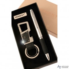 Estuche con bolígrafo y llavero abrebotellas/linterna metálico color gun...