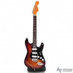 Baby Guitarra decorativa réplica 15,5 cm.