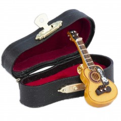 Pin  guitarra  española  en  madera  con  estuche